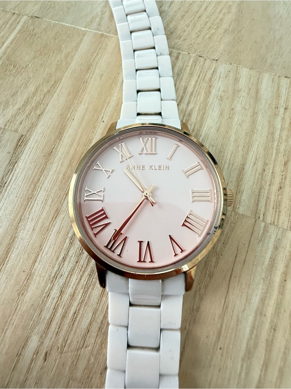 Anne Klein ladies rose gold tone pale pink watch NEW BATTERY